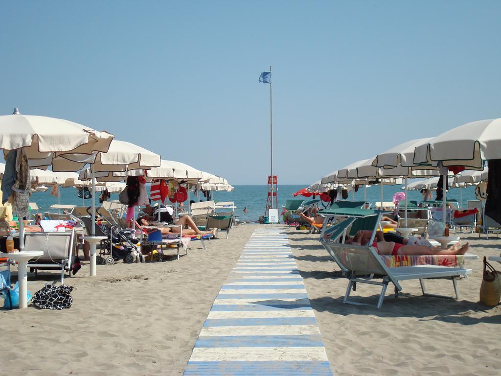 Residence Condominio Roma Eraclea Mare Buitenkant foto